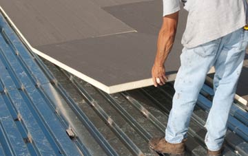 benefits of insulating Carol Green flat roofing